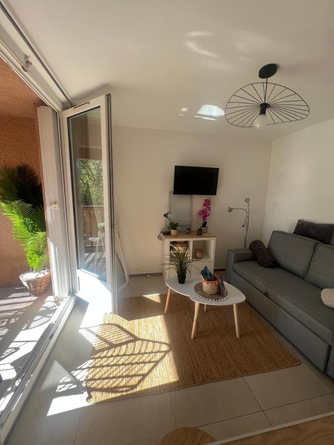 Appartement Pied Dans L'Eau ลาแซน-ซูร์-แมร์ ภายนอก รูปภาพ